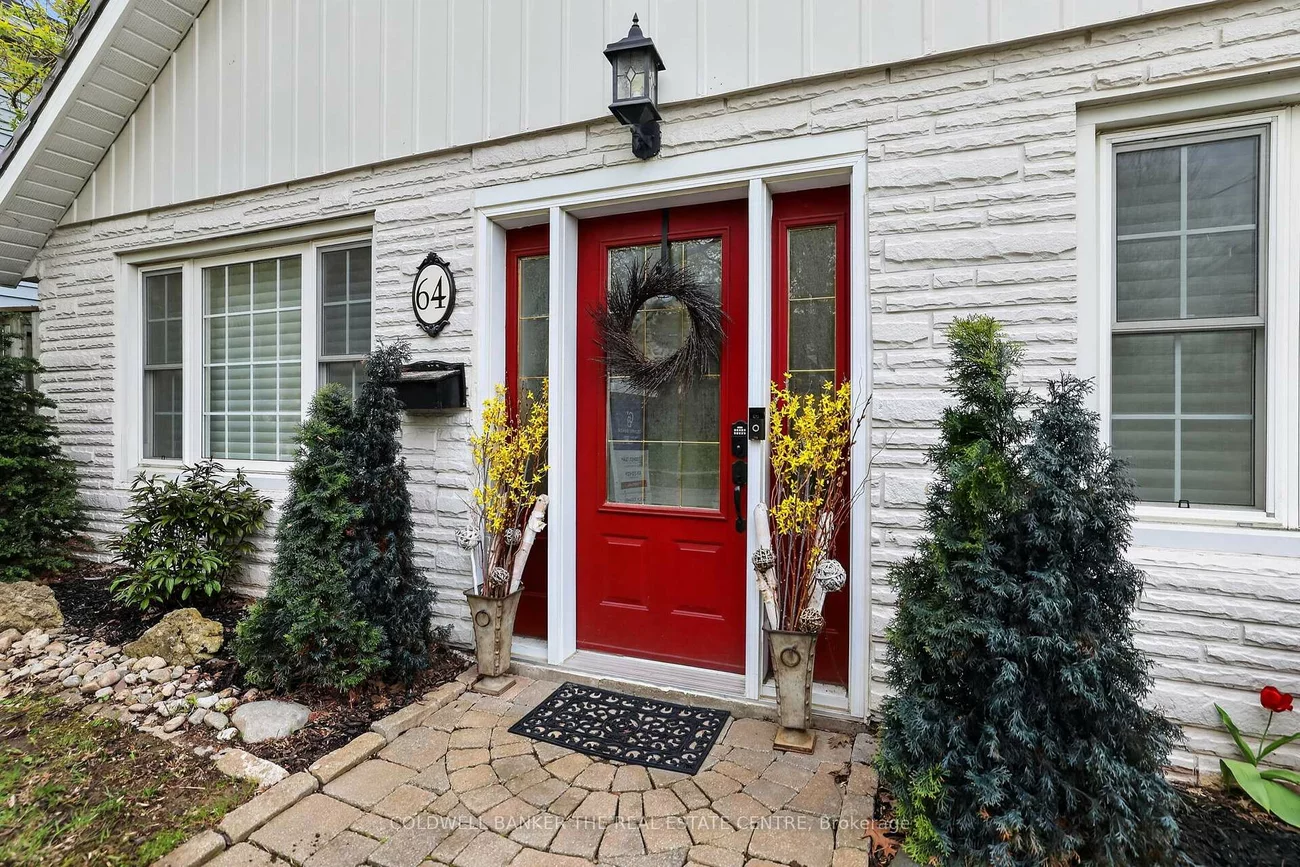 64, Niagara, Central Newmarket, Newmarket