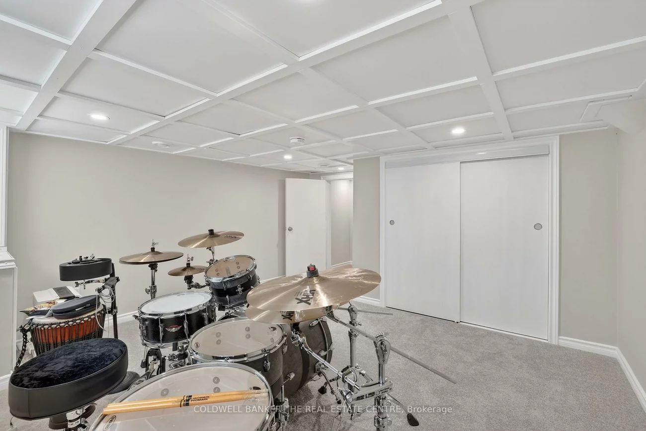 64, Niagara, Central Newmarket, Newmarket