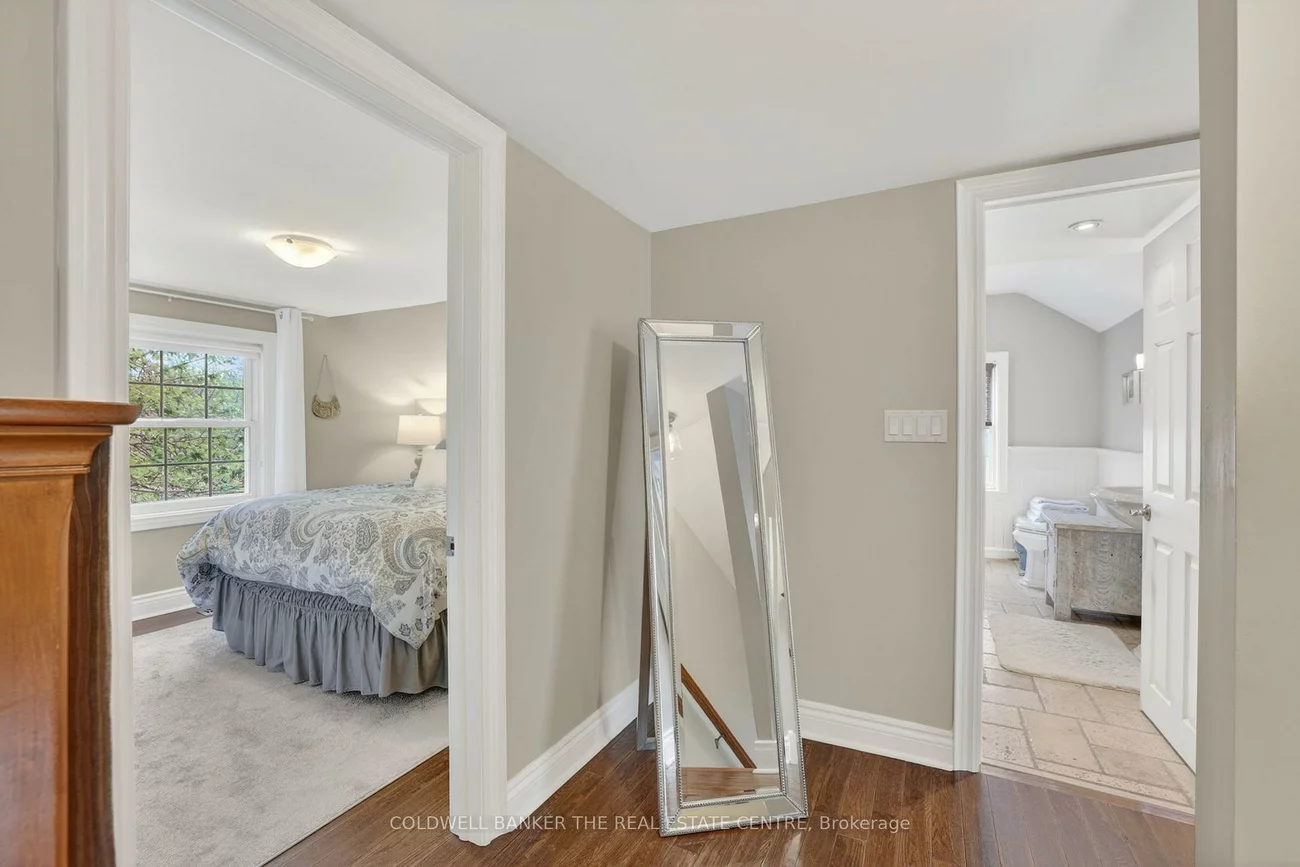 64, Niagara, Central Newmarket, Newmarket
