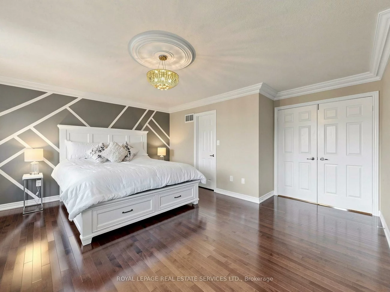 1158, Atkins, Stonehaven-Wyndham, Newmarket