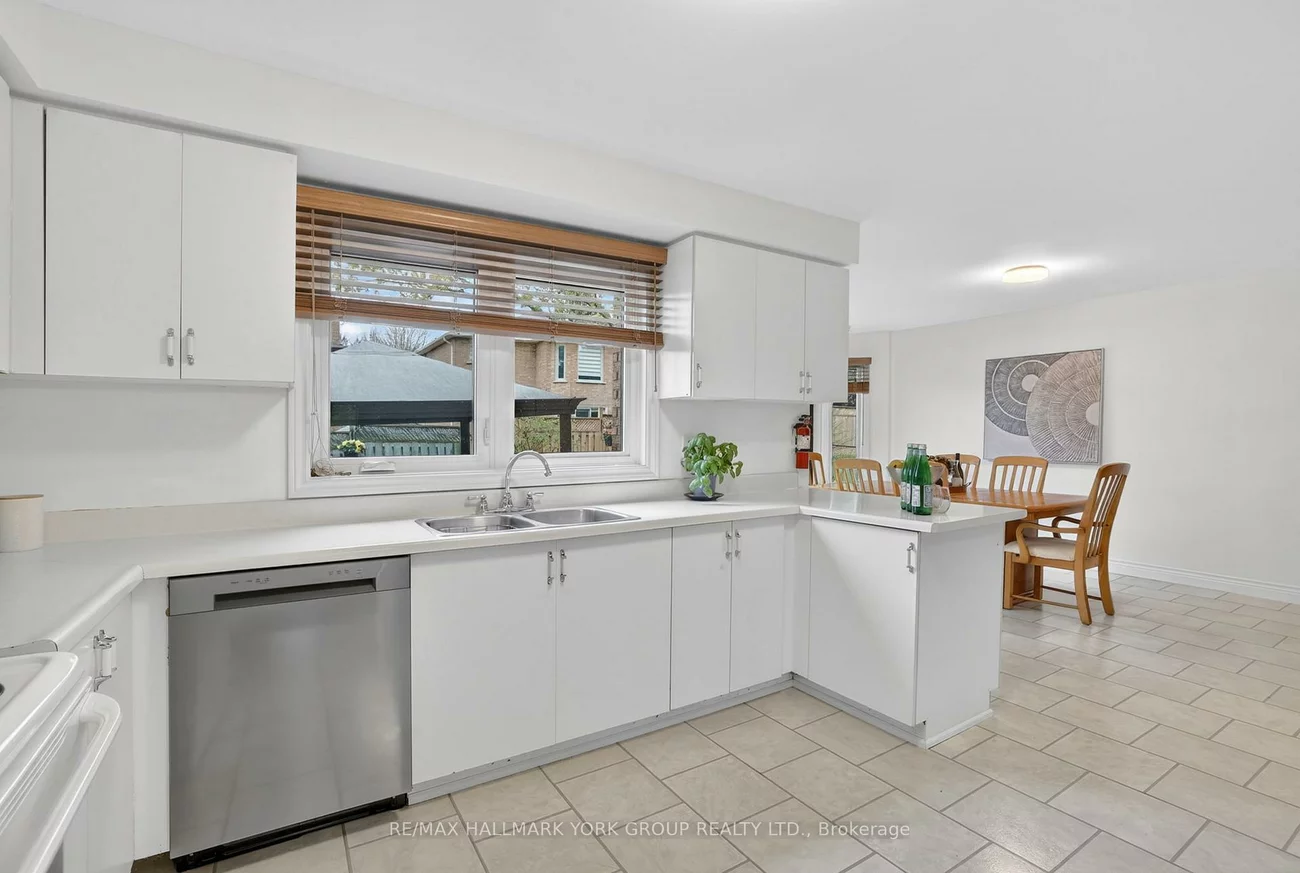 136, Nelson, Armitage, Newmarket
