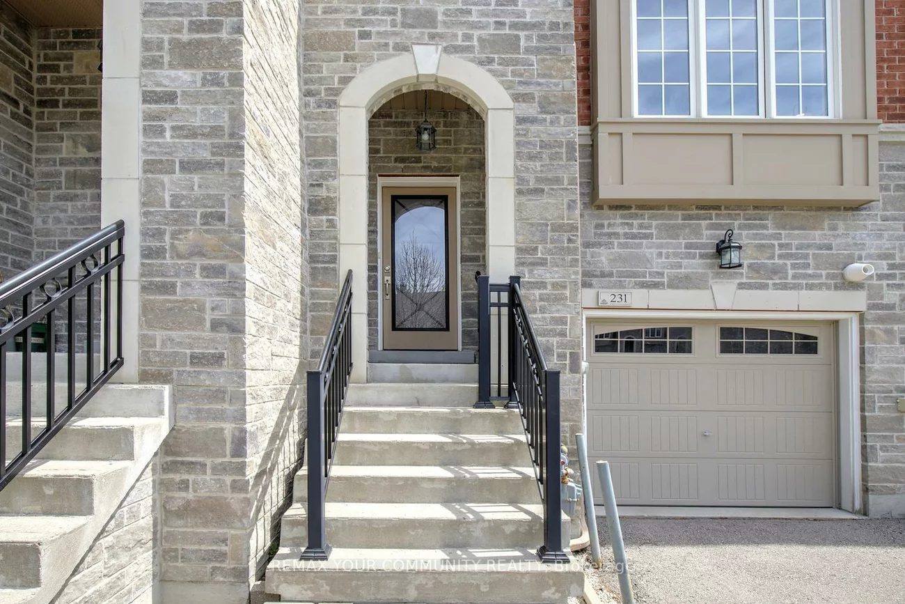 231, Appleton, Central Newmarket, Newmarket