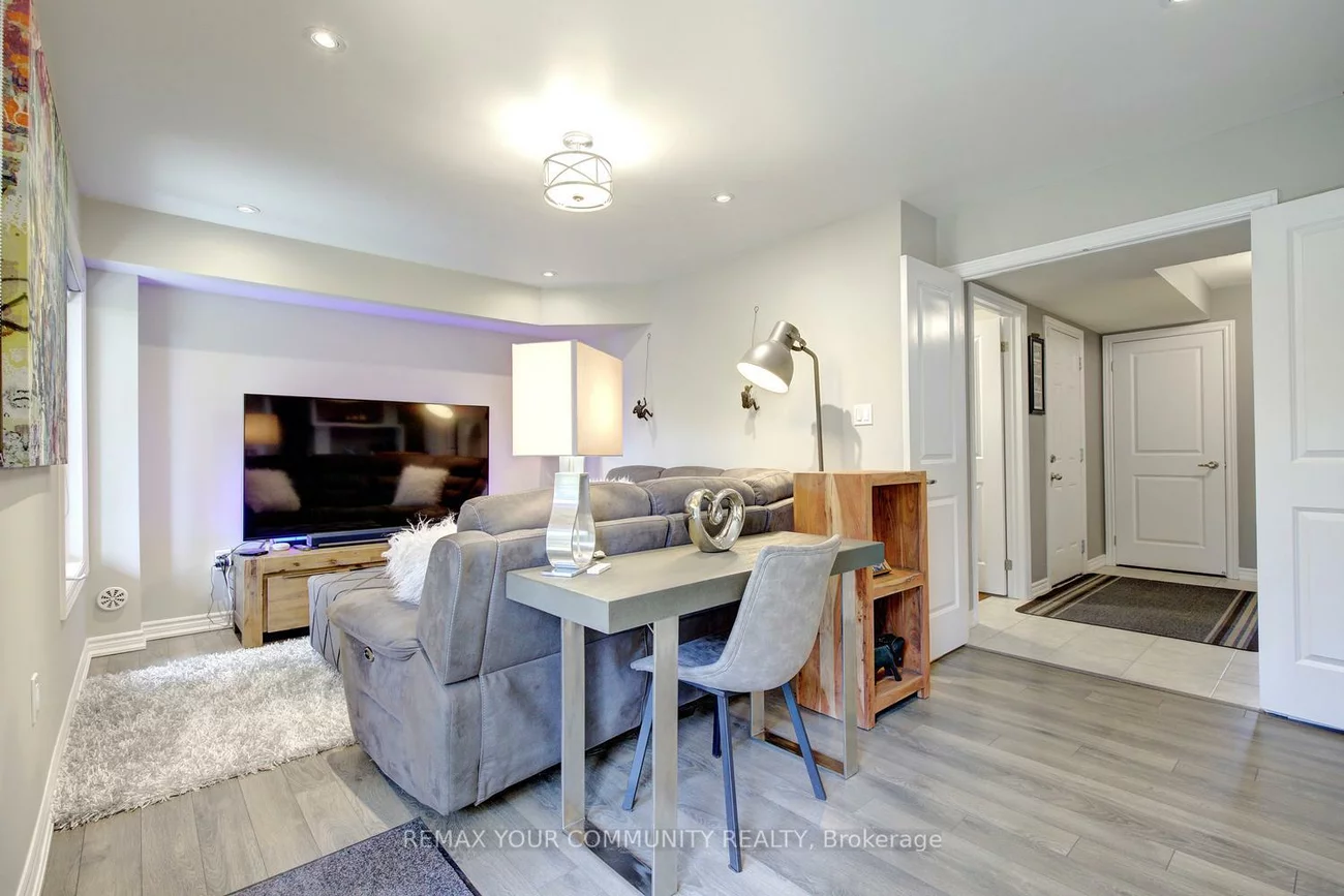 231, Appleton, Central Newmarket, Newmarket