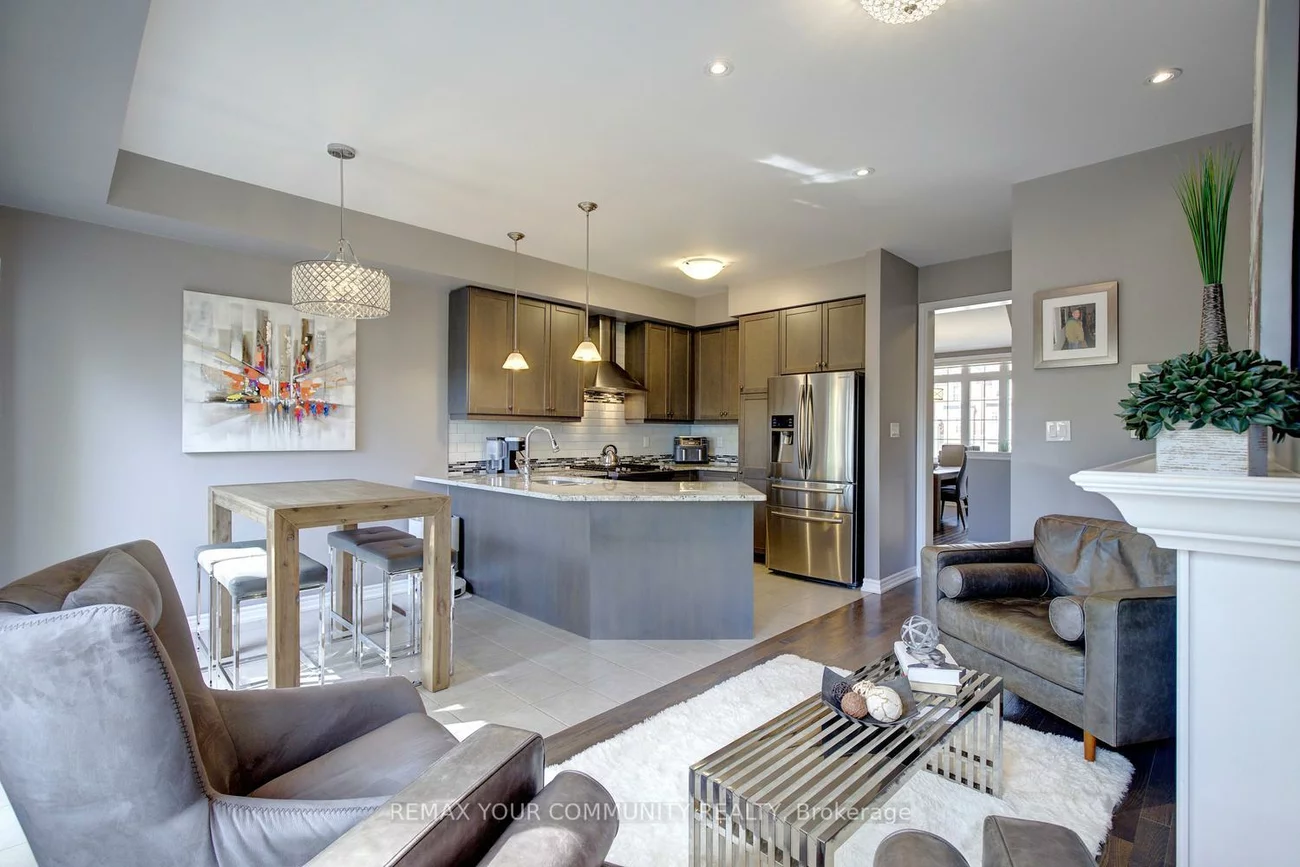231, Appleton, Central Newmarket, Newmarket