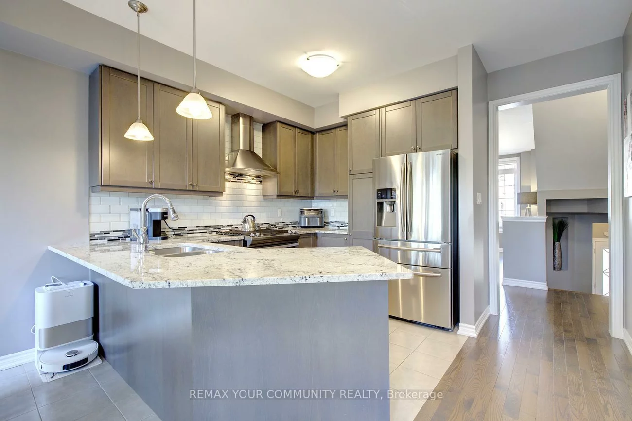 231, Appleton, Central Newmarket, Newmarket