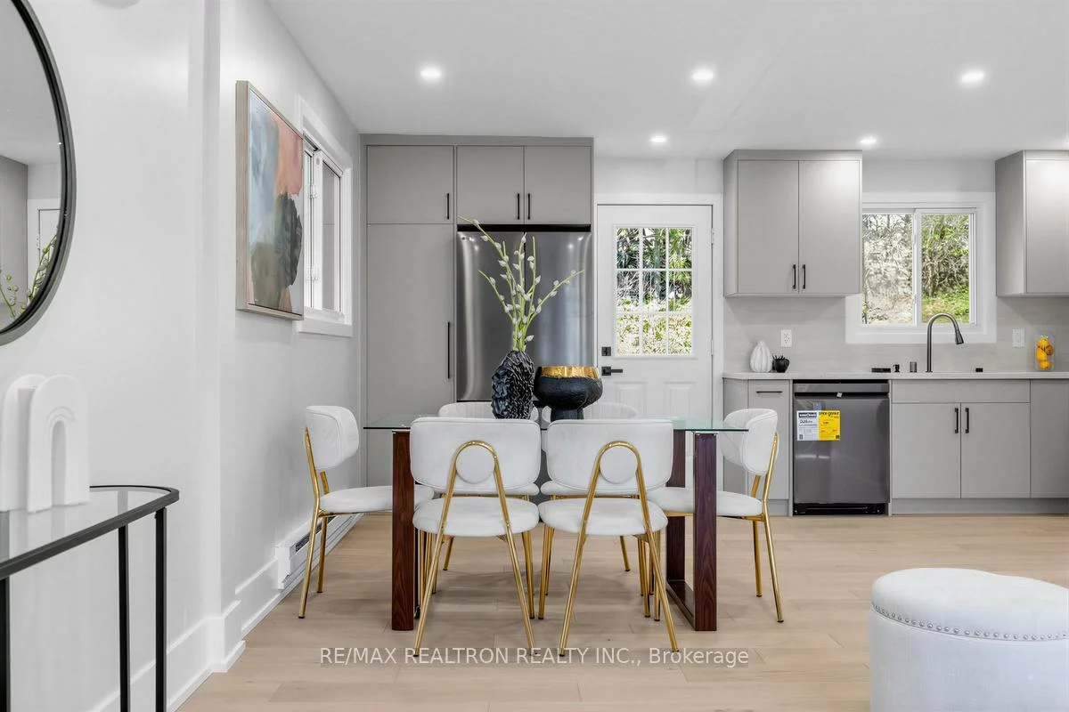 176, Charlotte, Gorham-College Manor, Newmarket