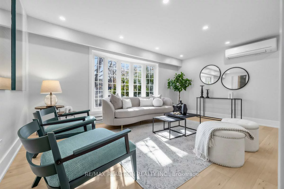 176, Charlotte, Gorham-College Manor, Newmarket