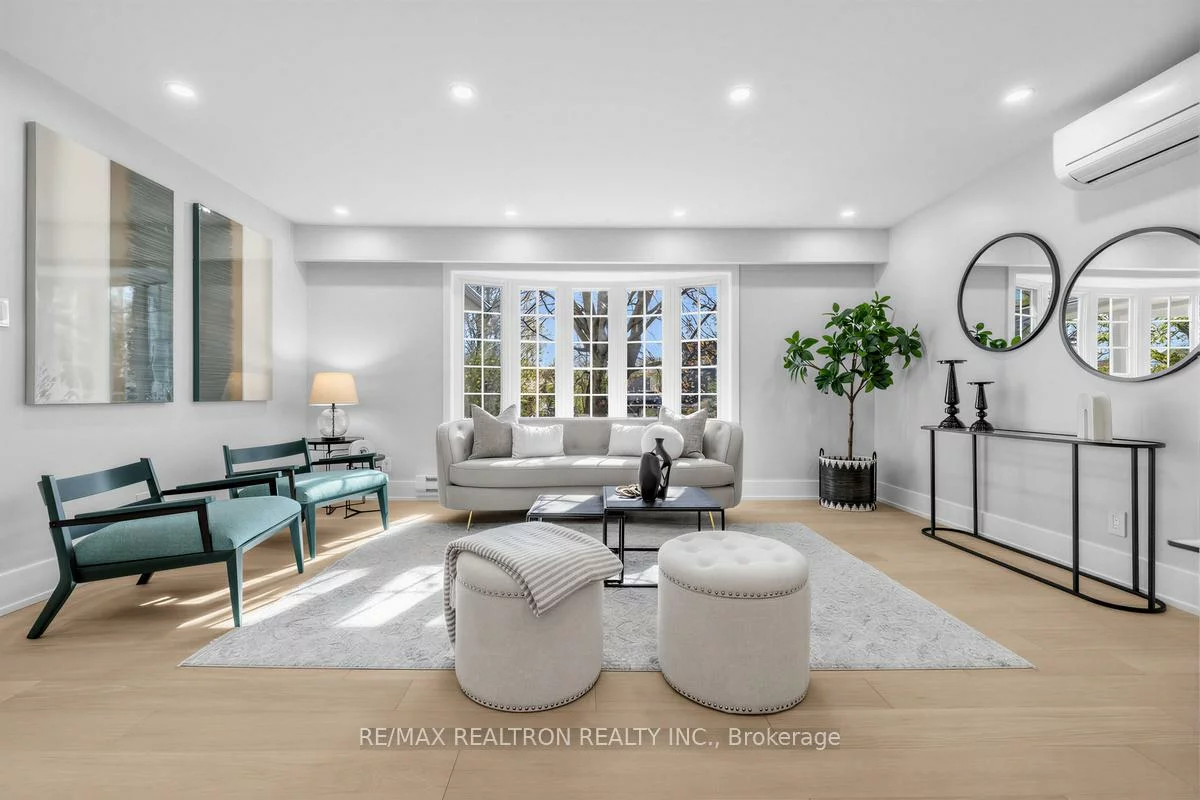 176, Charlotte, Gorham-College Manor, Newmarket