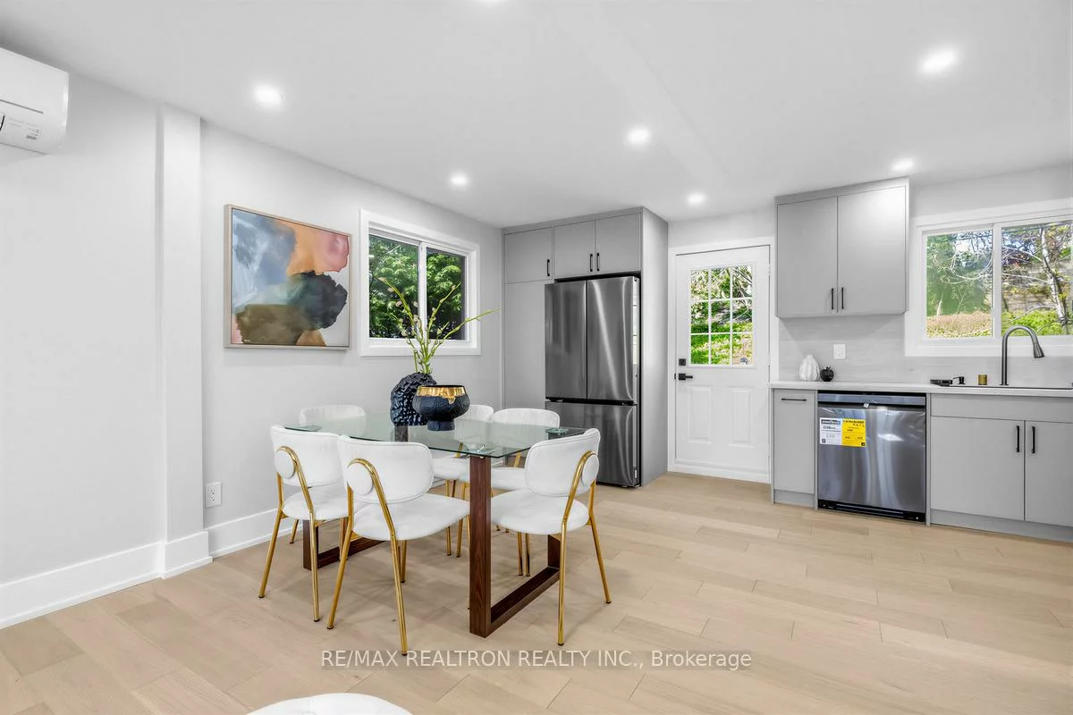 176, Charlotte, Gorham-College Manor, Newmarket
