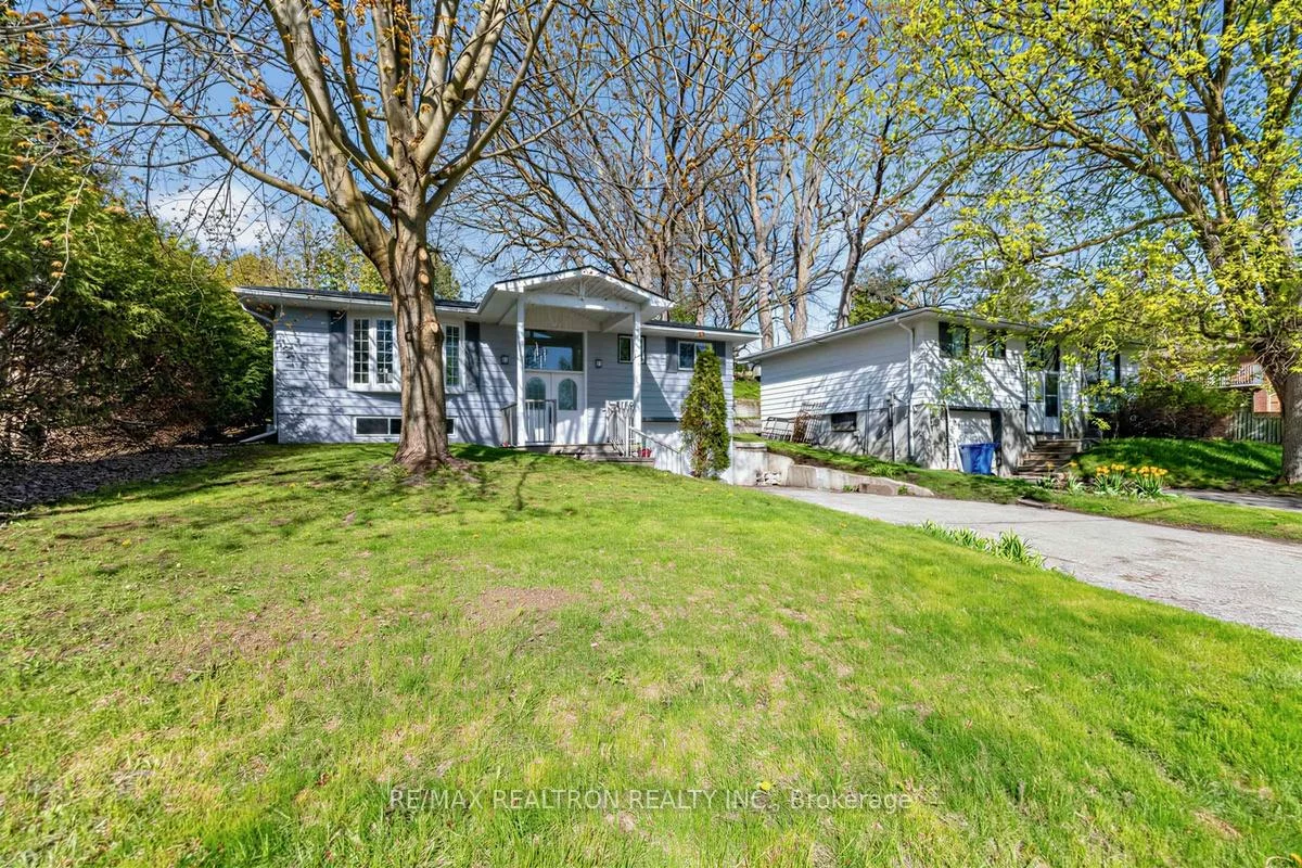 176, Charlotte, Gorham-College Manor, Newmarket