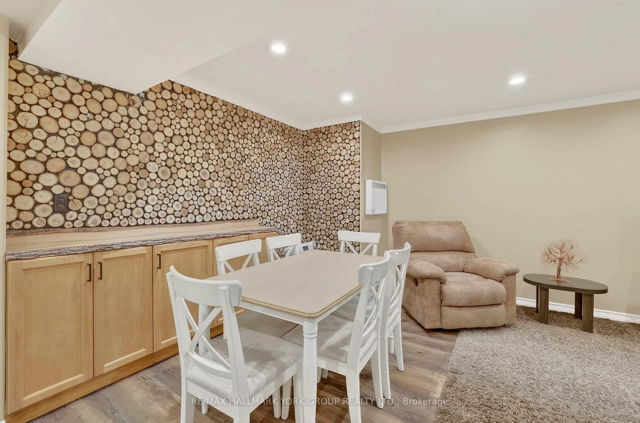 459, Sandford, Central Newmarket, Newmarket