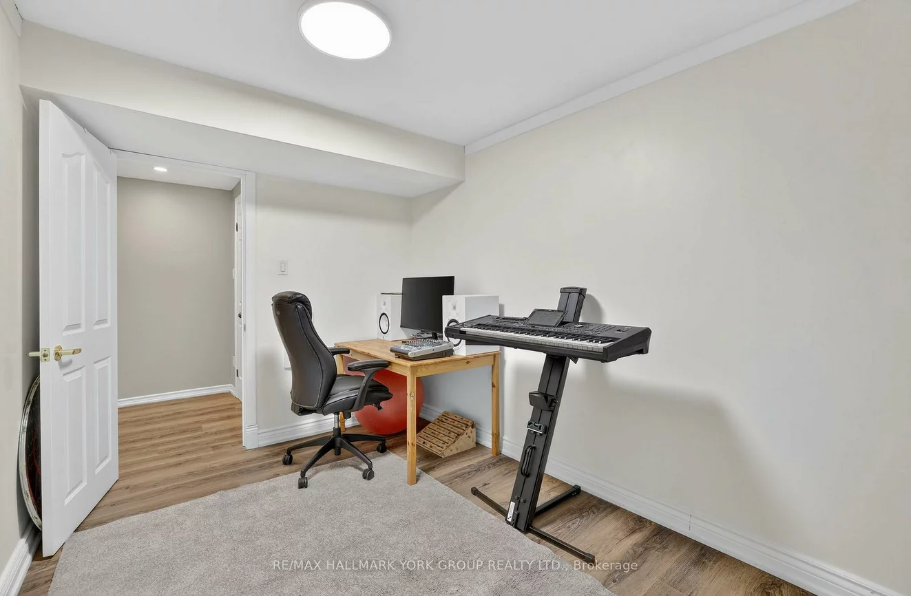 459, Sandford, Central Newmarket, Newmarket