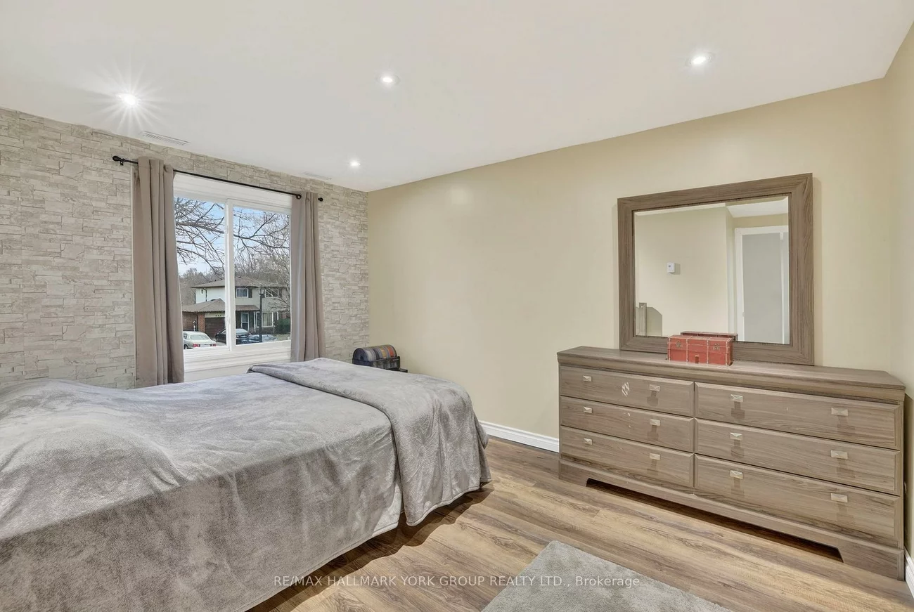 459, Sandford, Central Newmarket, Newmarket