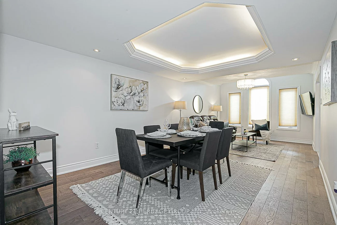 310, Chambers, Armitage, Newmarket