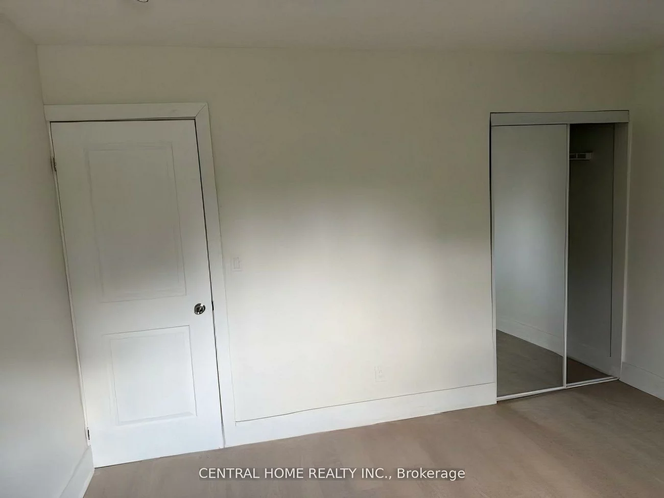 206, Parkview, Central Newmarket, Newmarket