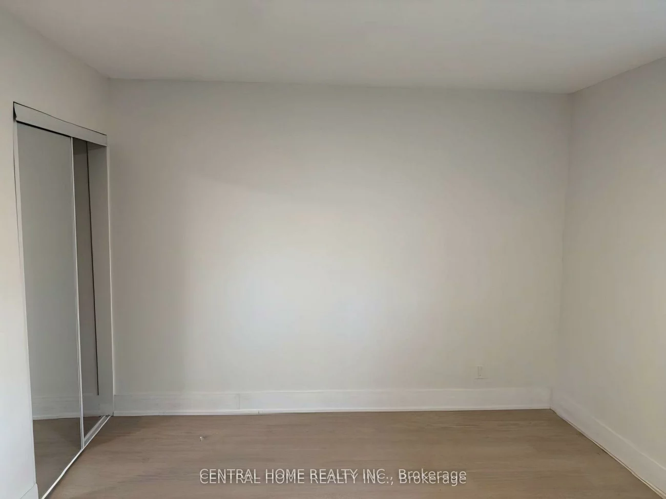 206, Parkview, Central Newmarket, Newmarket