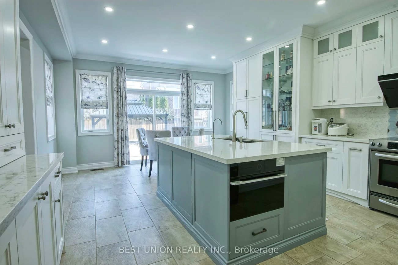 1183, Mctavish, Stonehaven-Wyndham, Newmarket