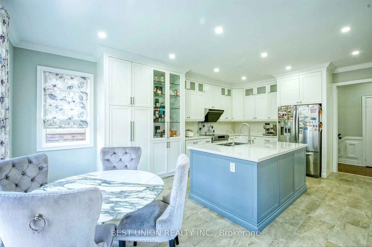 1183, Mctavish, Stonehaven-Wyndham, Newmarket