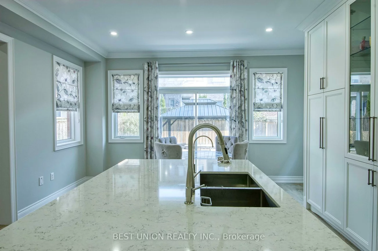 1183, Mctavish, Stonehaven-Wyndham, Newmarket