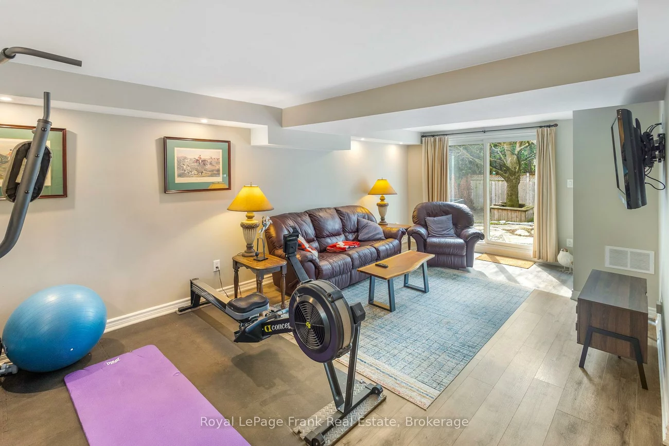 68, Burling, Huron Heights-Leslie Valley, Newmarket
