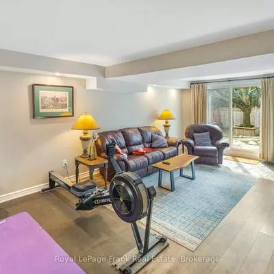 68, Burling, Huron Heights-Leslie Valley, Newmarket