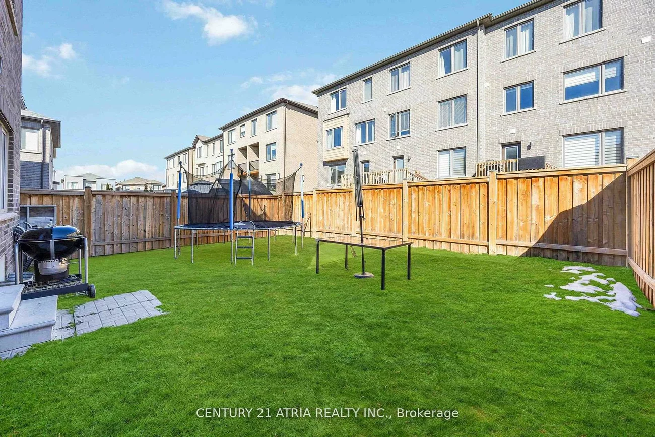 109, Vantage, Woodland Hill, Newmarket