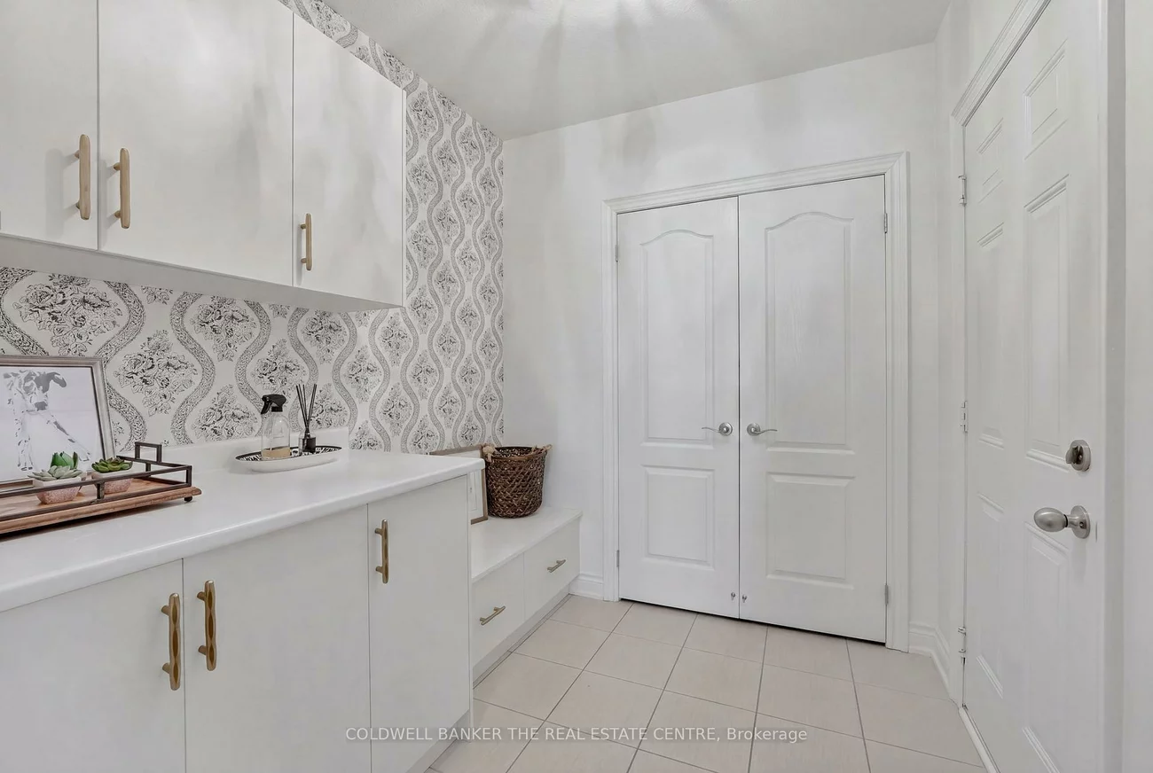 721, Dillman, Stonehaven-Wyndham, Newmarket