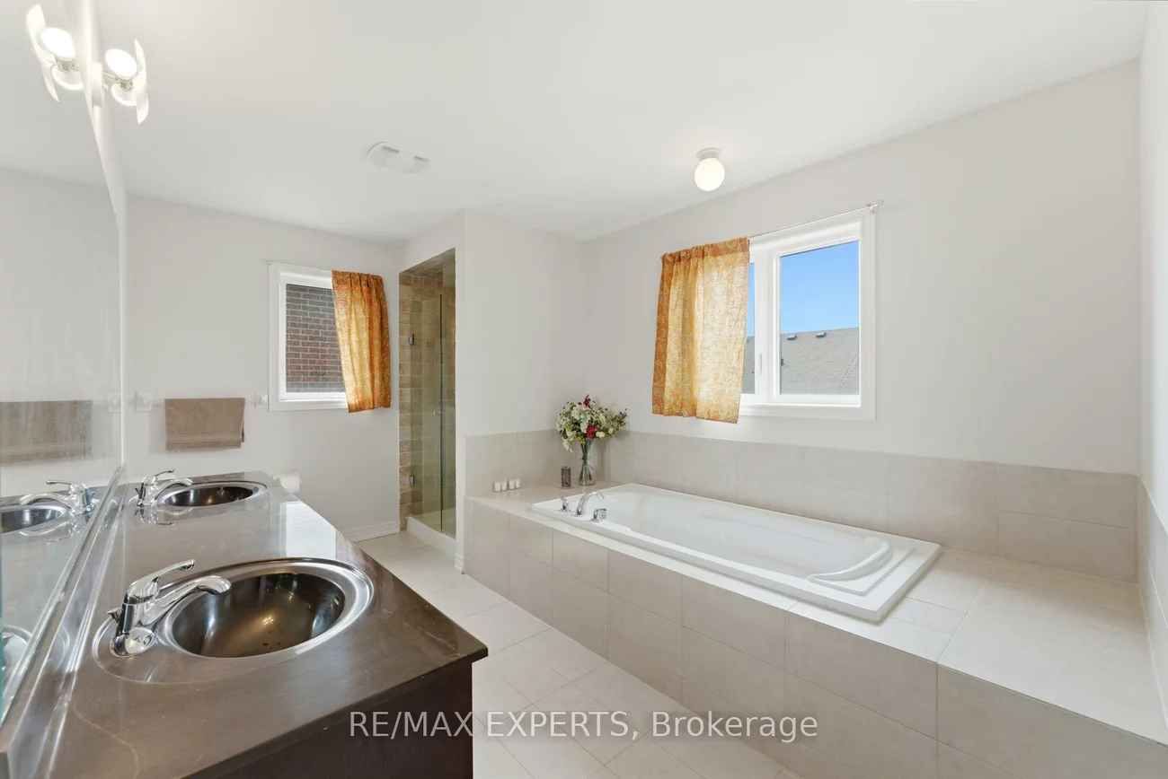 847, Memorial, Stonehaven-Wyndham, Newmarket