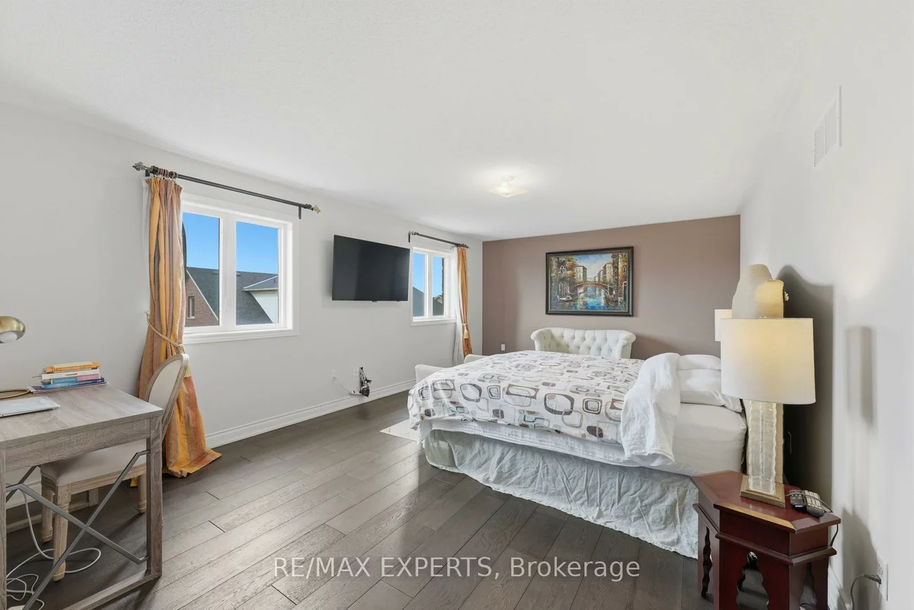 847, Memorial, Stonehaven-Wyndham, Newmarket
