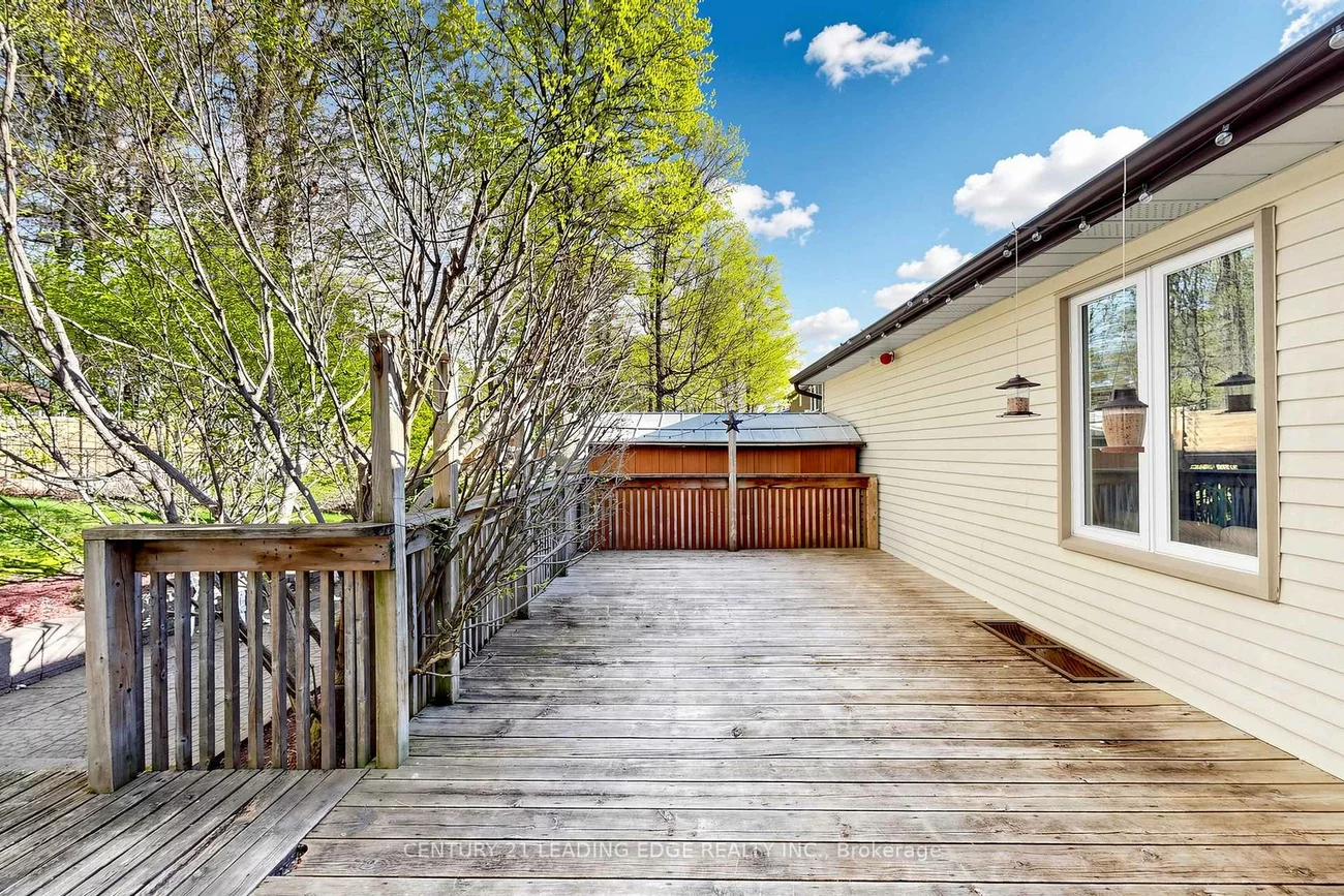 323, Waratah, Huron Heights-Leslie Valley, Newmarket