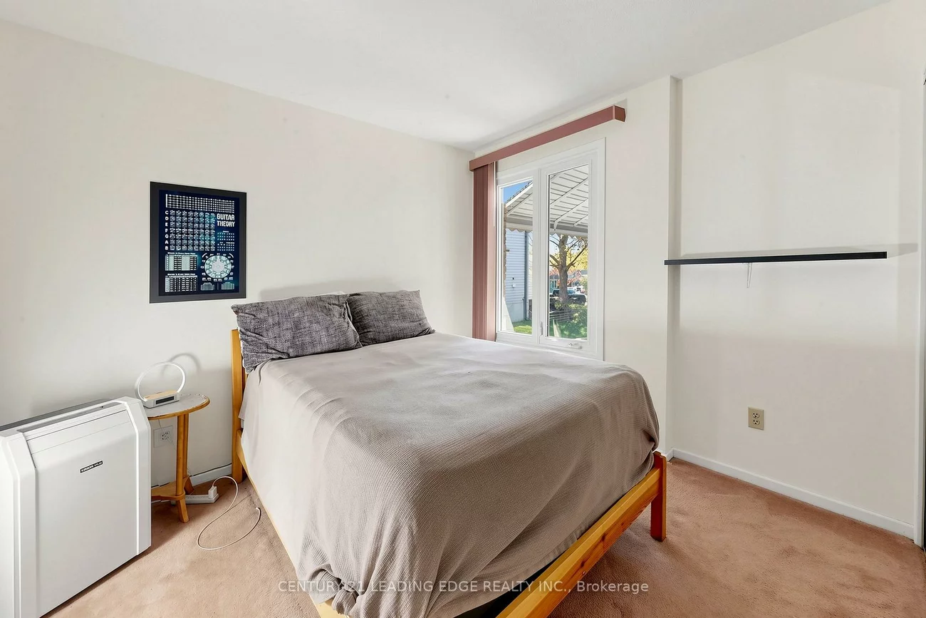 323, Waratah, Huron Heights-Leslie Valley, Newmarket