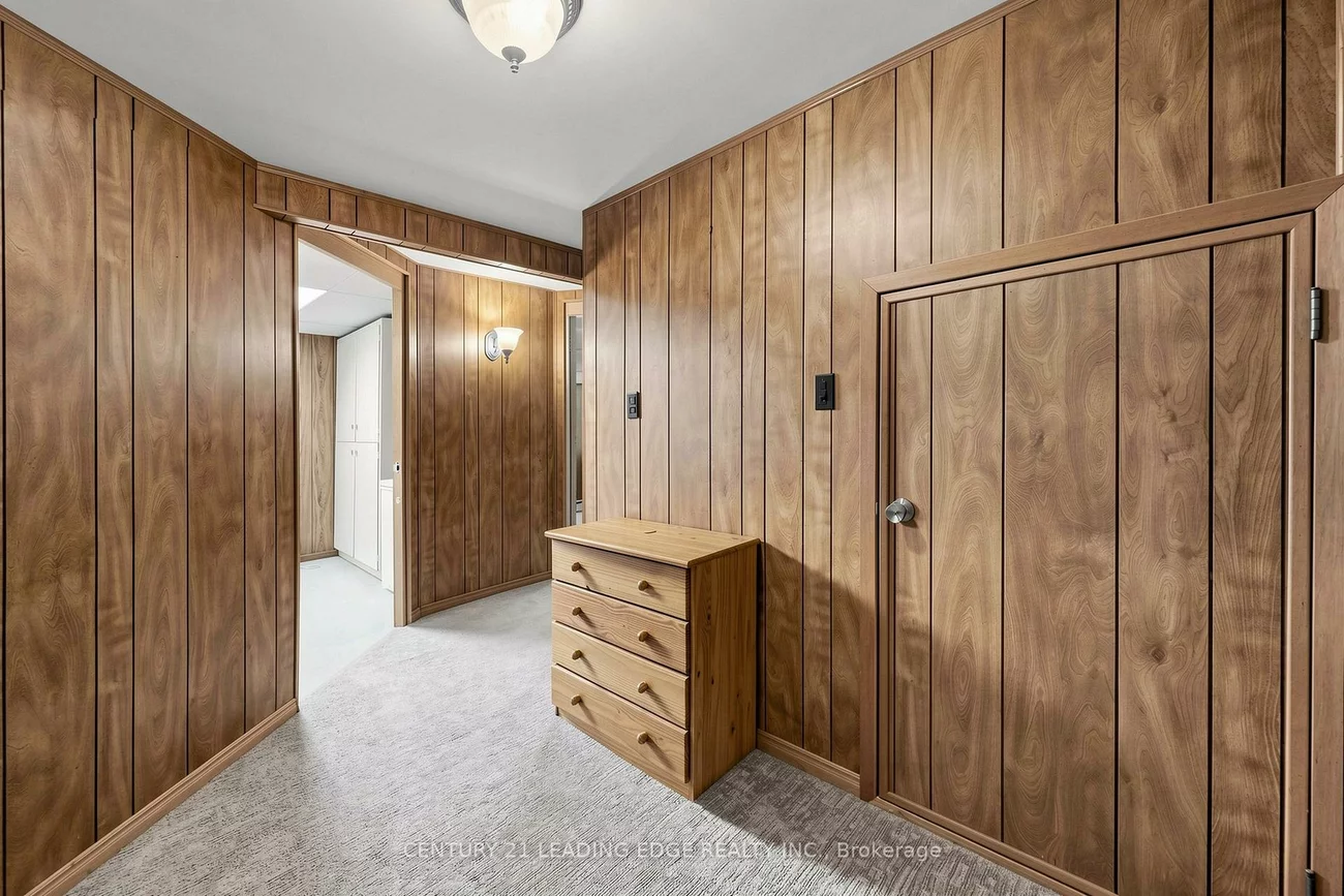 323, Waratah, Huron Heights-Leslie Valley, Newmarket