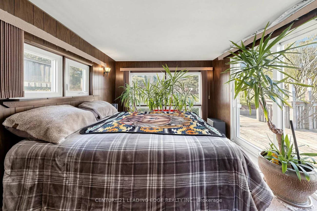 323, Waratah, Huron Heights-Leslie Valley, Newmarket
