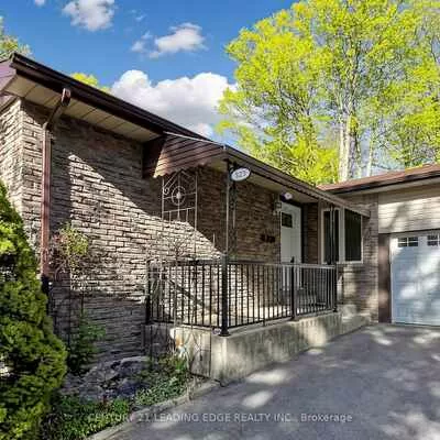 323, Waratah, Huron Heights-Leslie Valley, Newmarket