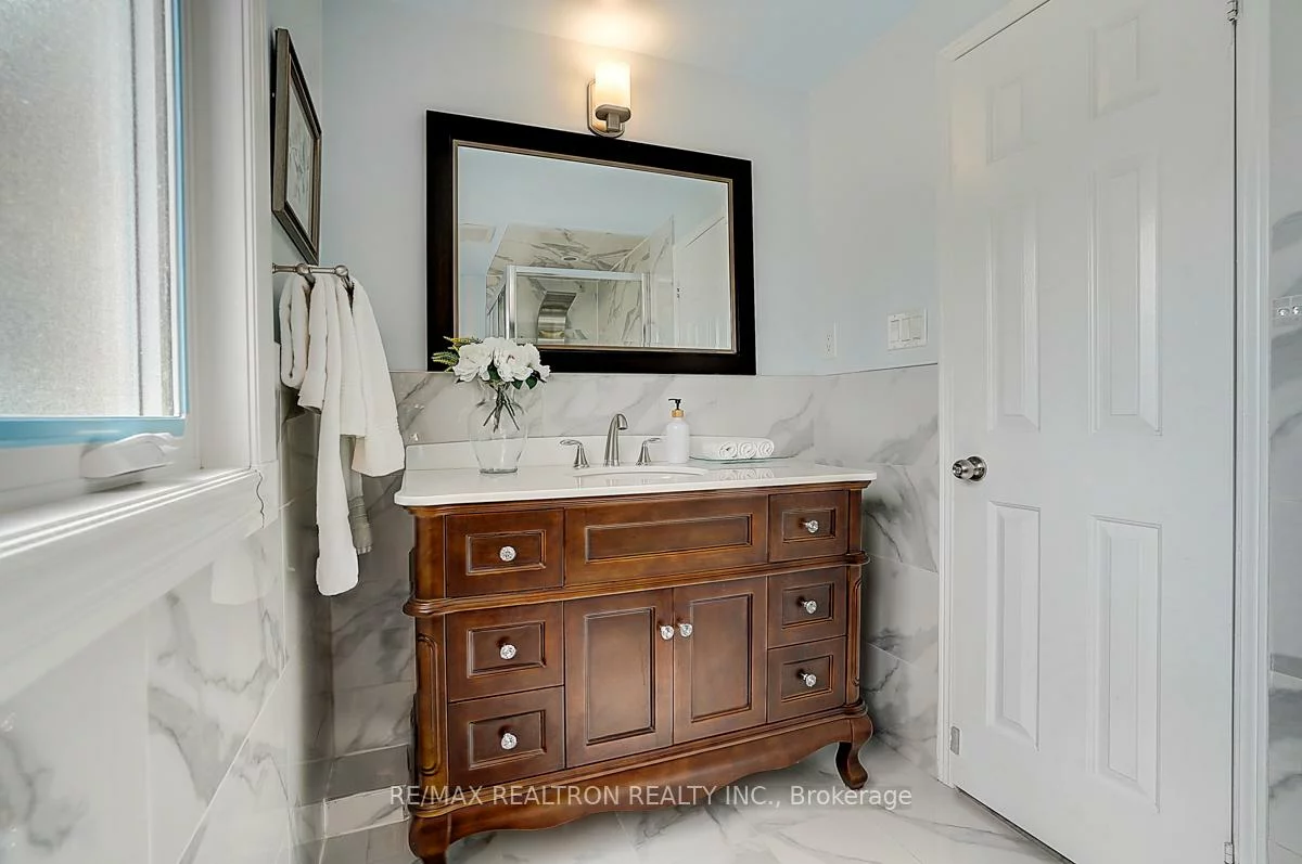 233, Brimson, Glenway Estates, Newmarket