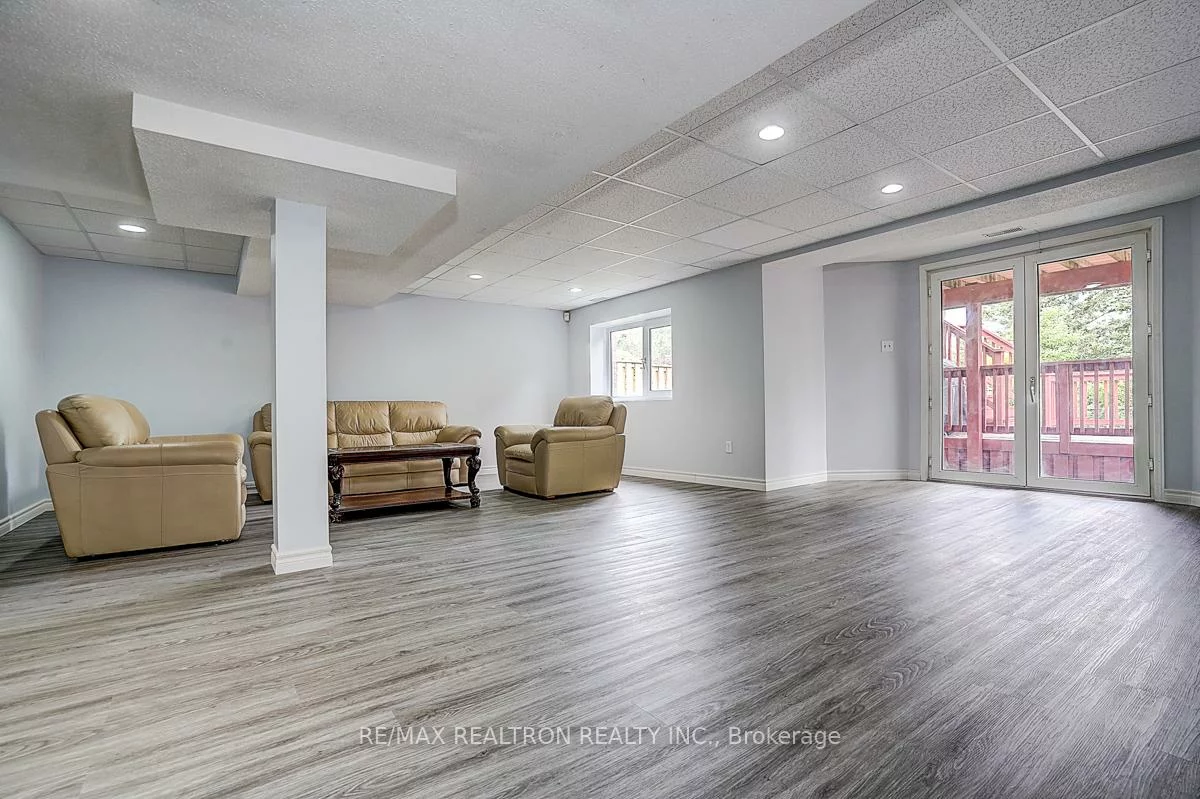 233, Brimson, Glenway Estates, Newmarket