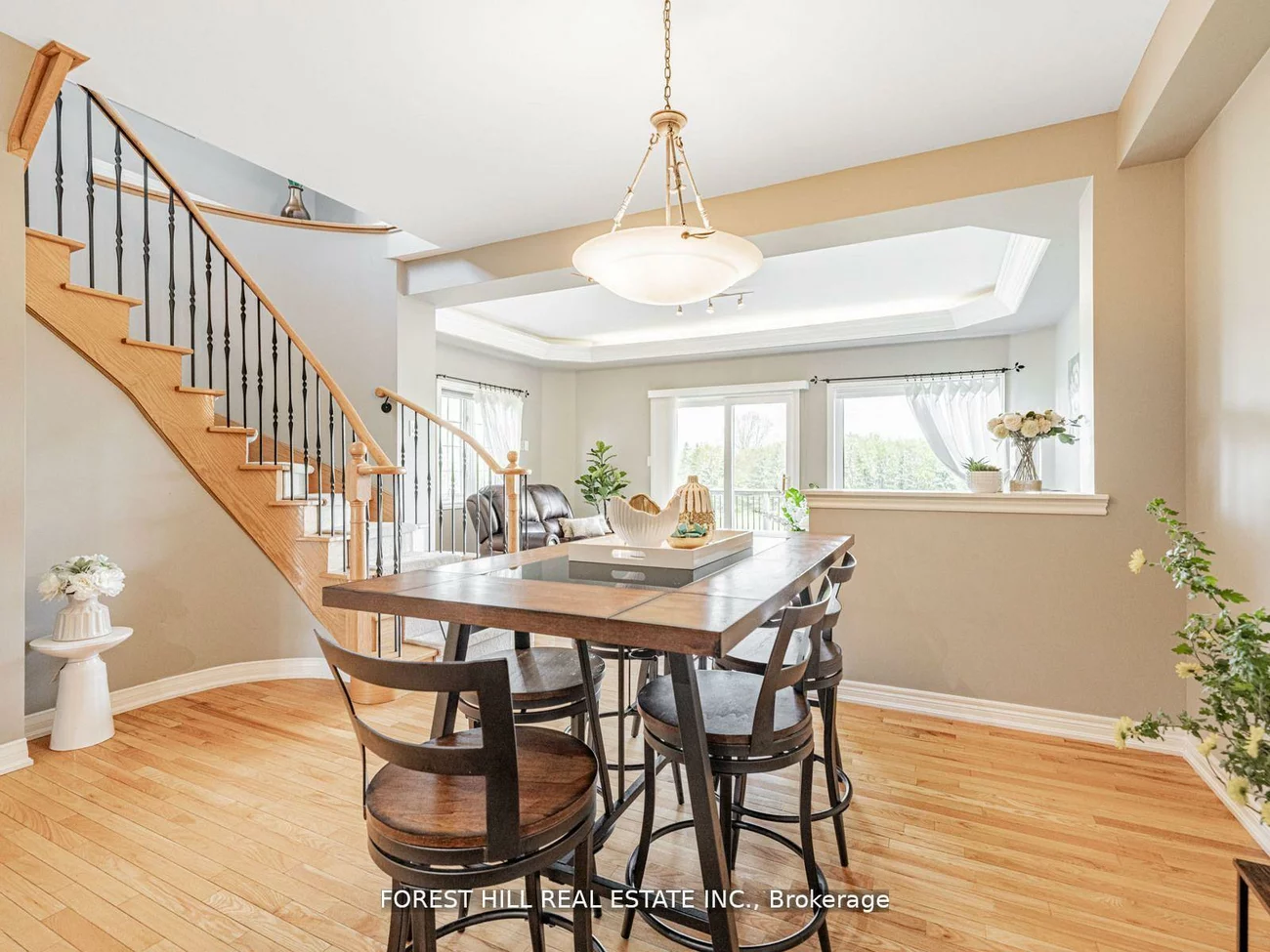 614, Mcbean, Stonehaven-Wyndham, Newmarket