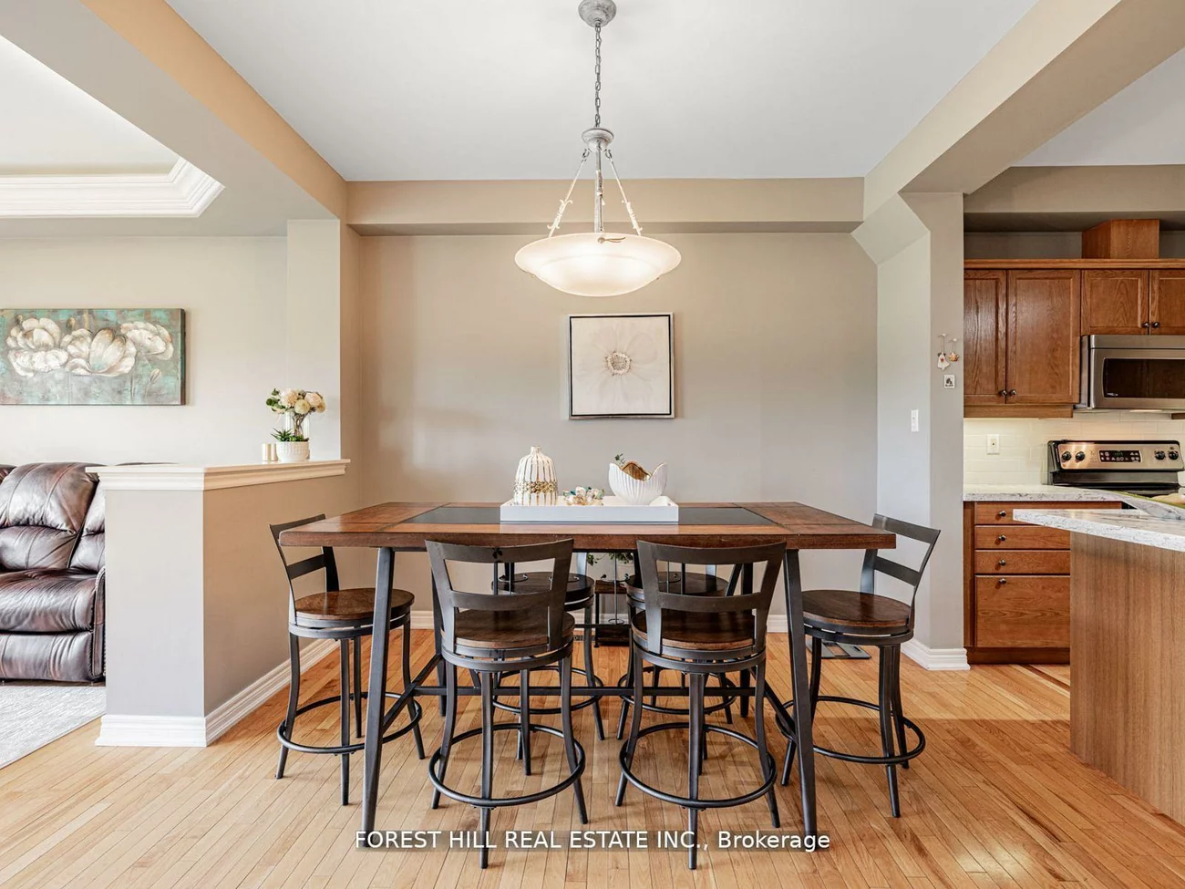 614, Mcbean, Stonehaven-Wyndham, Newmarket