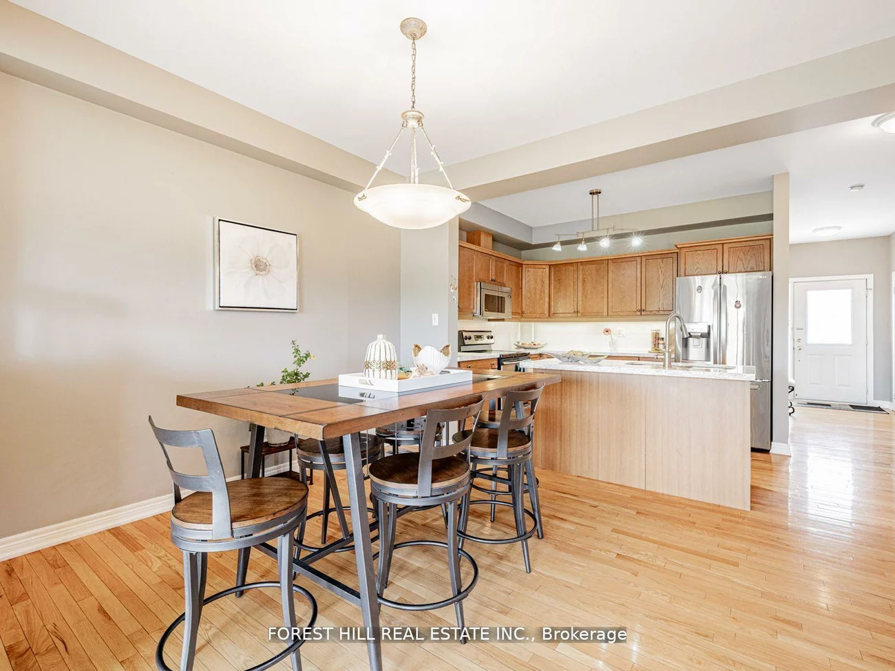 614, Mcbean, Stonehaven-Wyndham, Newmarket