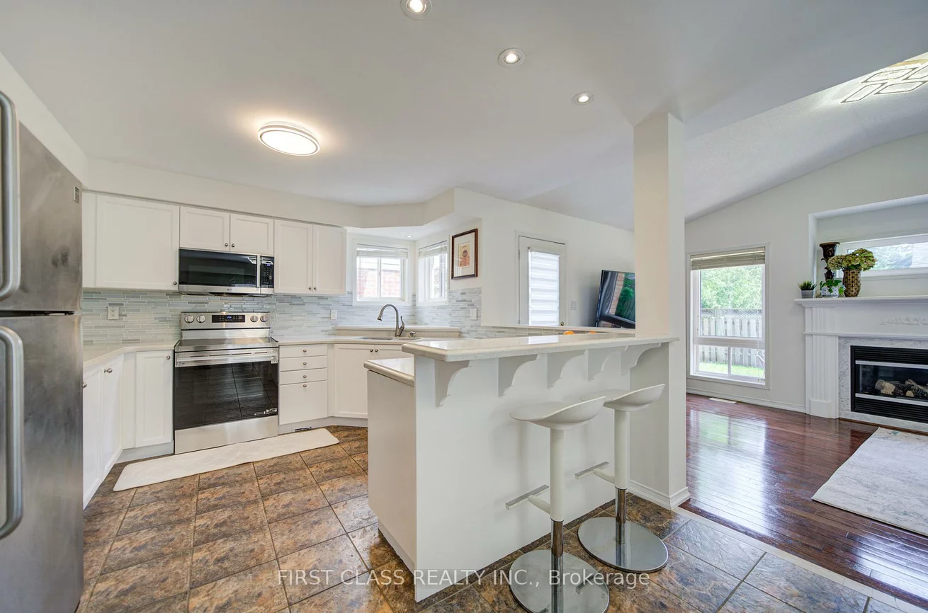 611, Mcbean, Stonehaven-Wyndham, Newmarket
