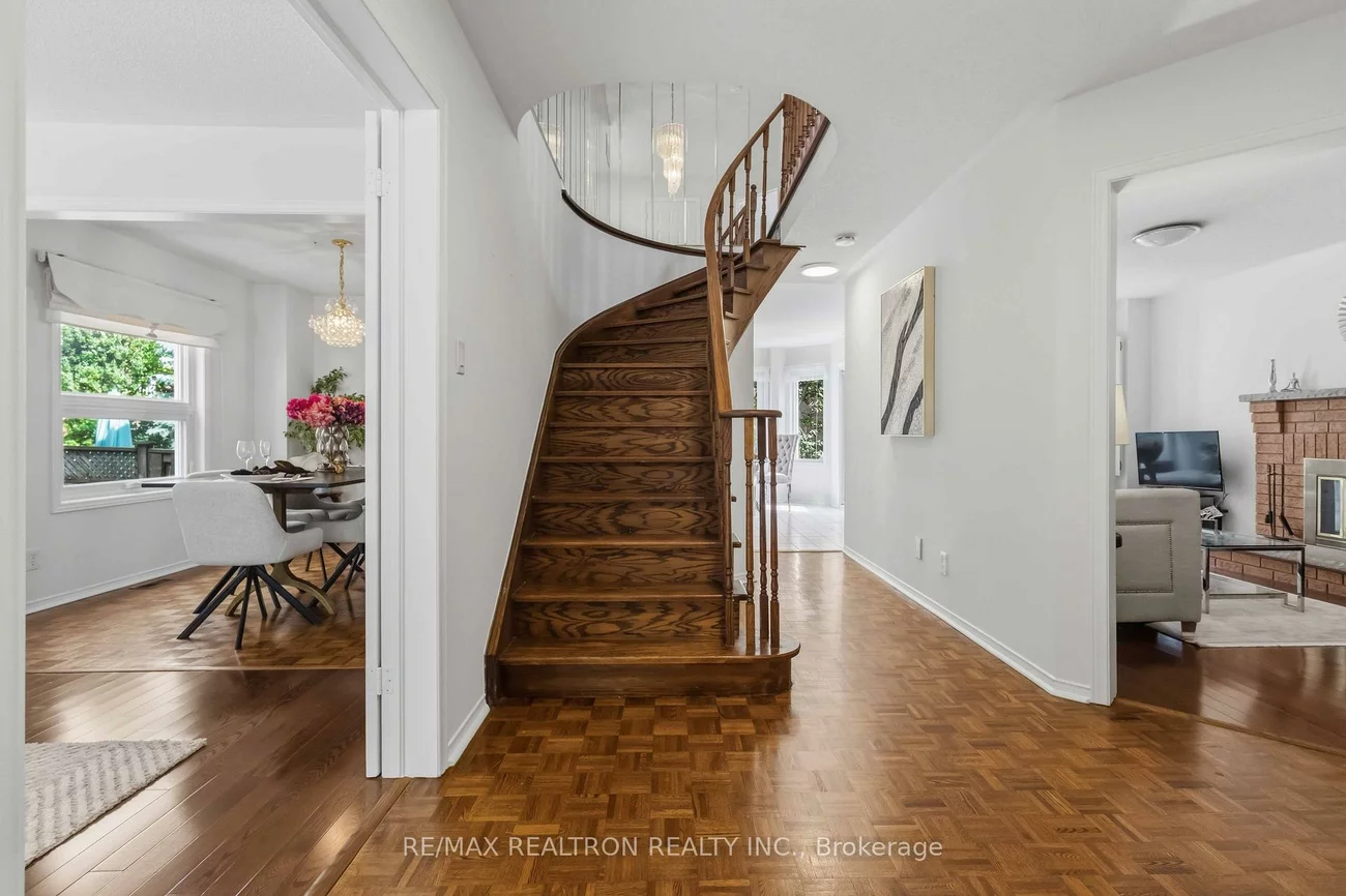 857, Hollander, Gorham-College Manor, Newmarket