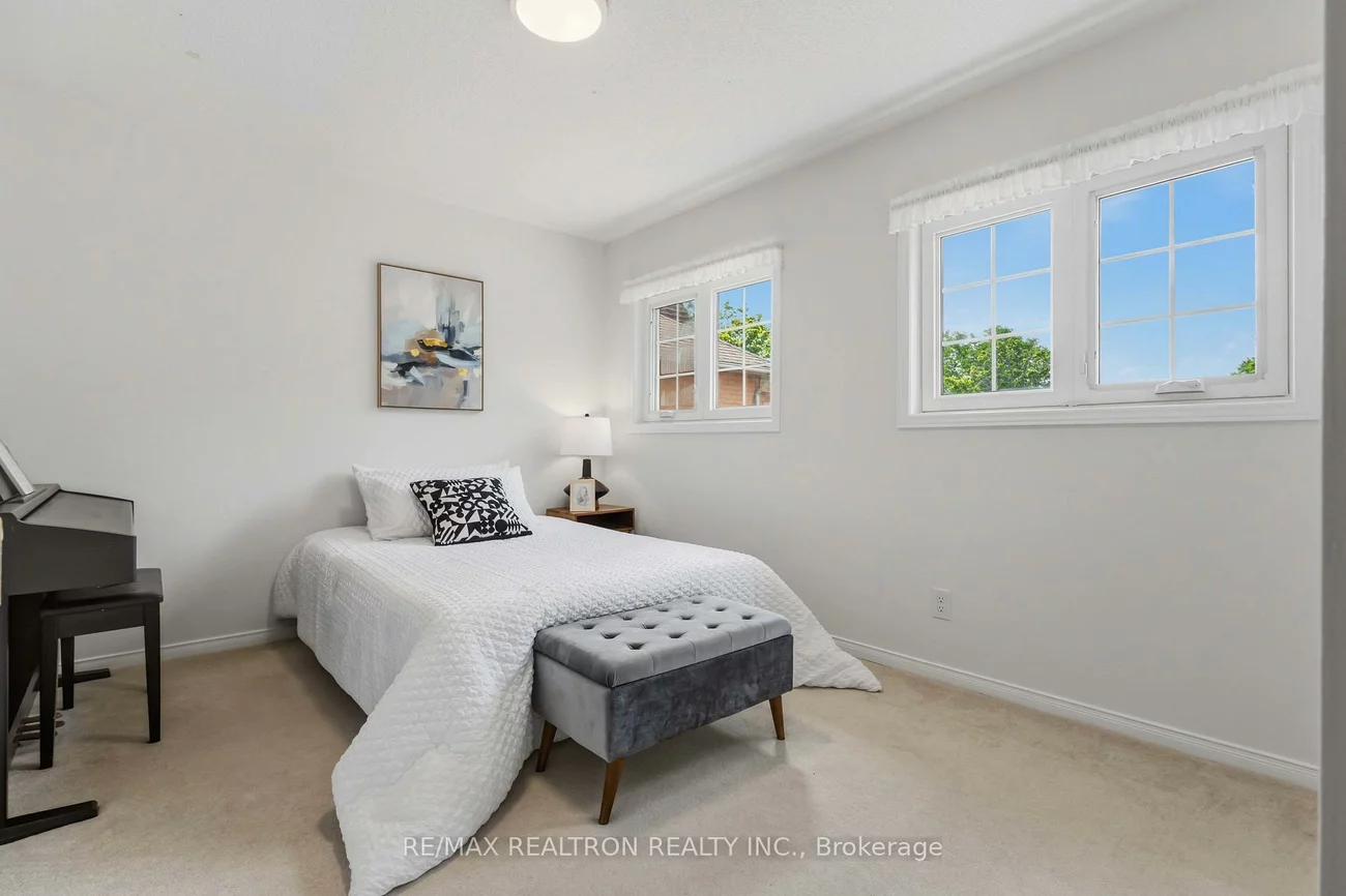 857, Hollander, Gorham-College Manor, Newmarket