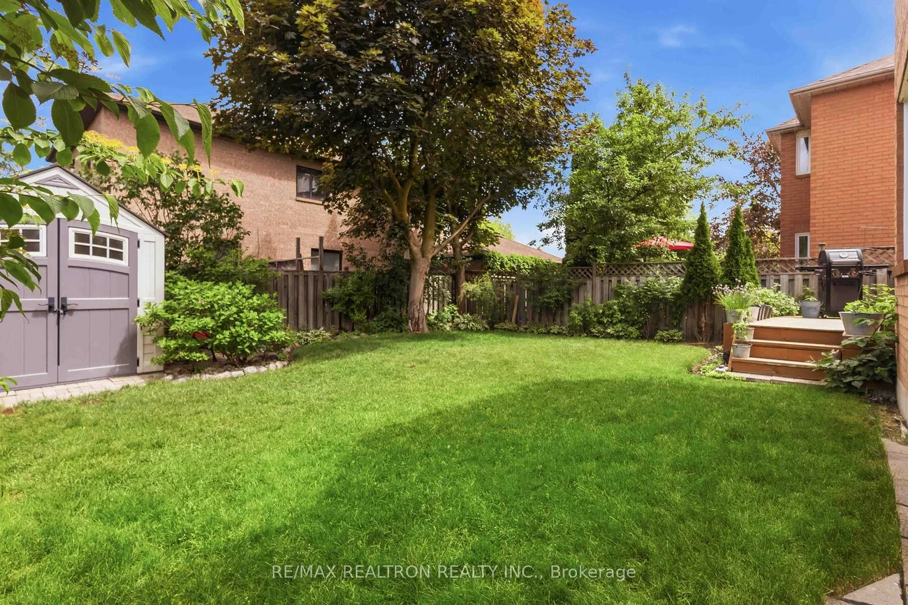 857, Hollander, Gorham-College Manor, Newmarket