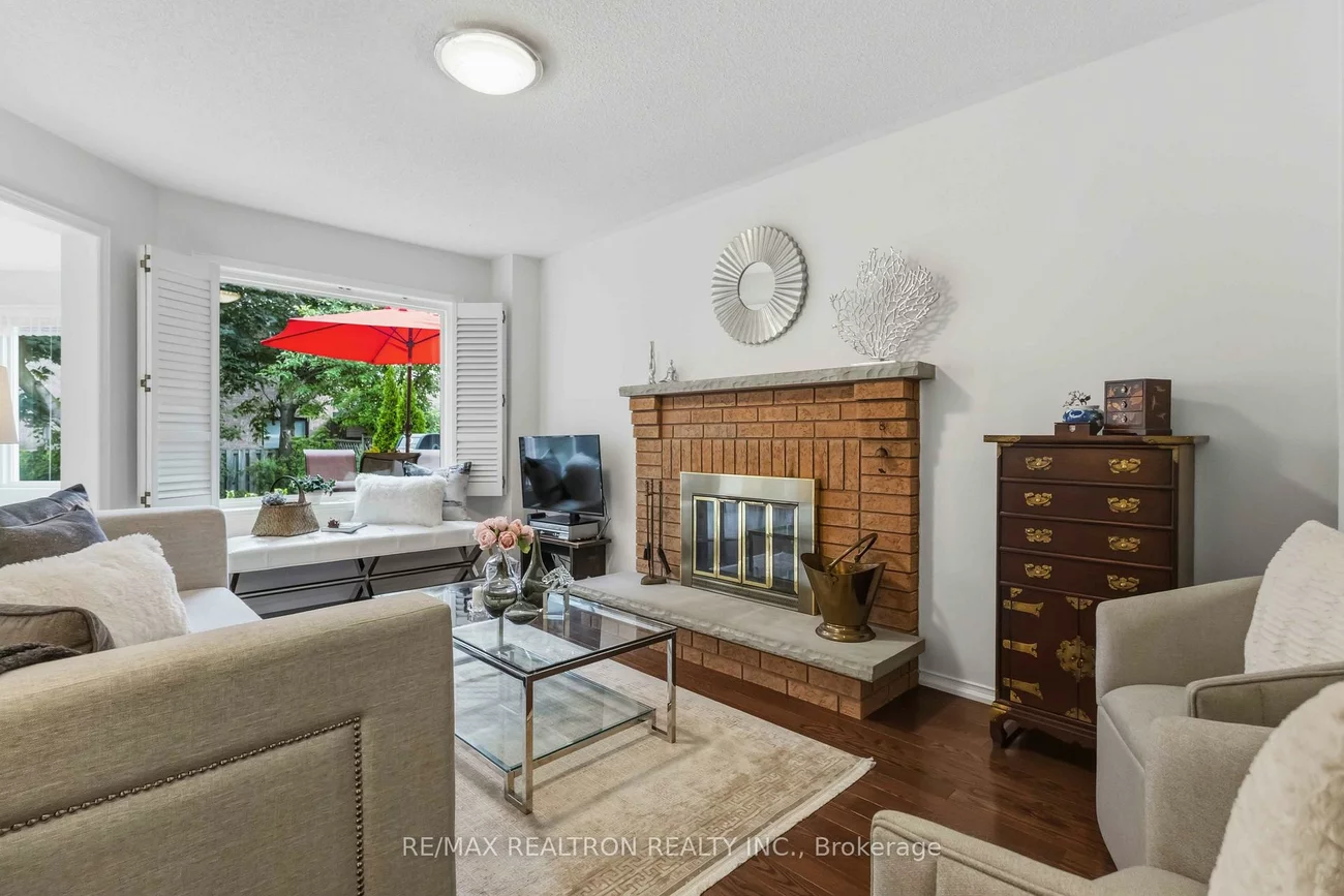 857, Hollander, Gorham-College Manor, Newmarket