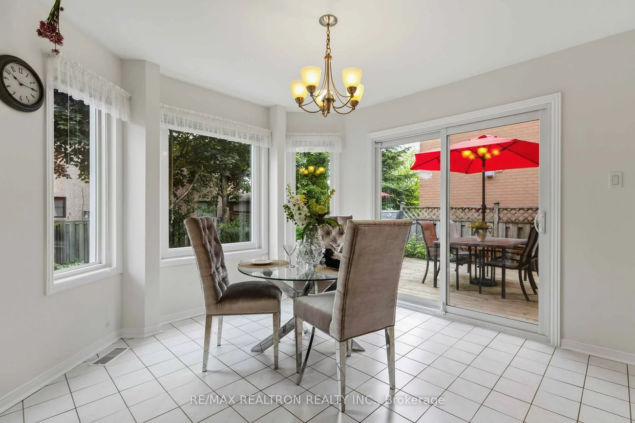 857, Hollander, Gorham-College Manor, Newmarket