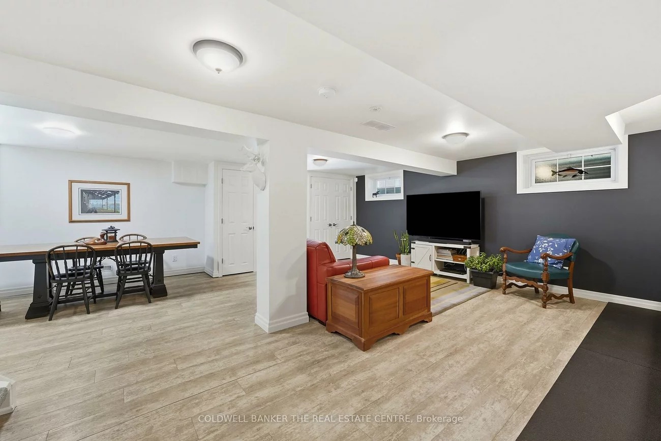 519, College, Central Newmarket, Newmarket
