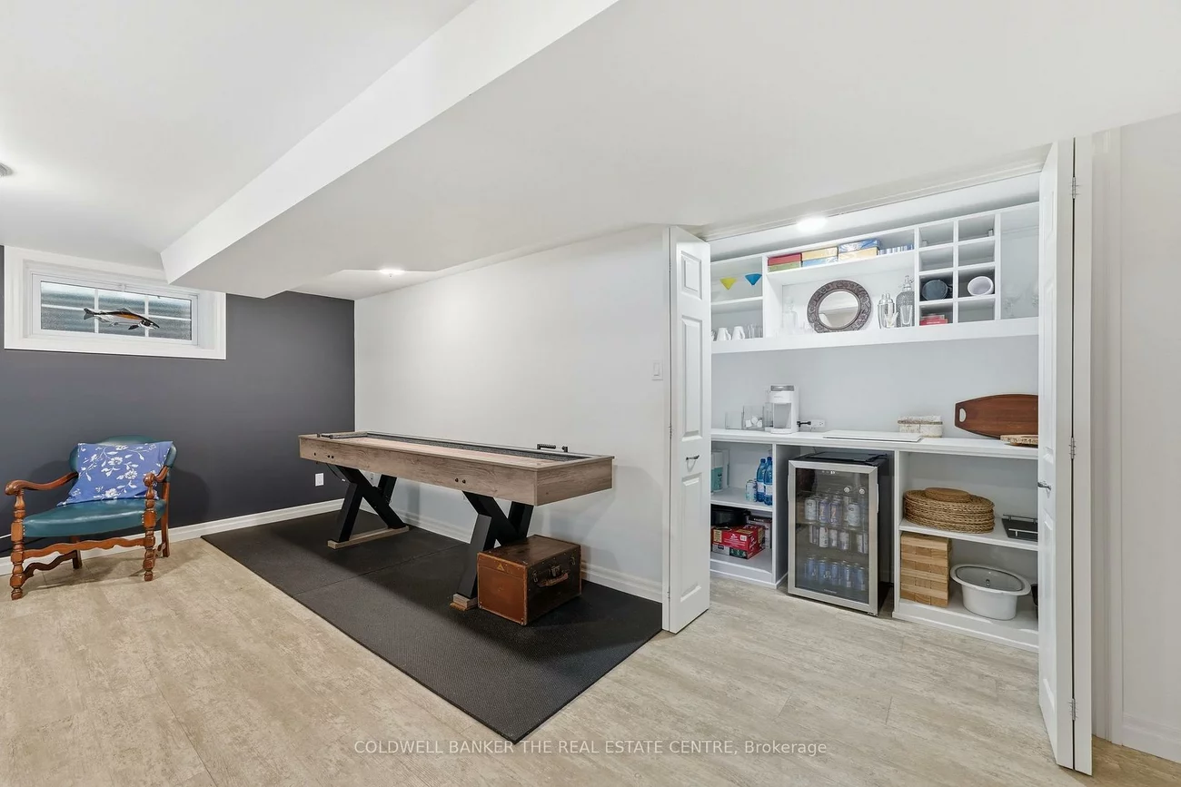 519, College, Central Newmarket, Newmarket