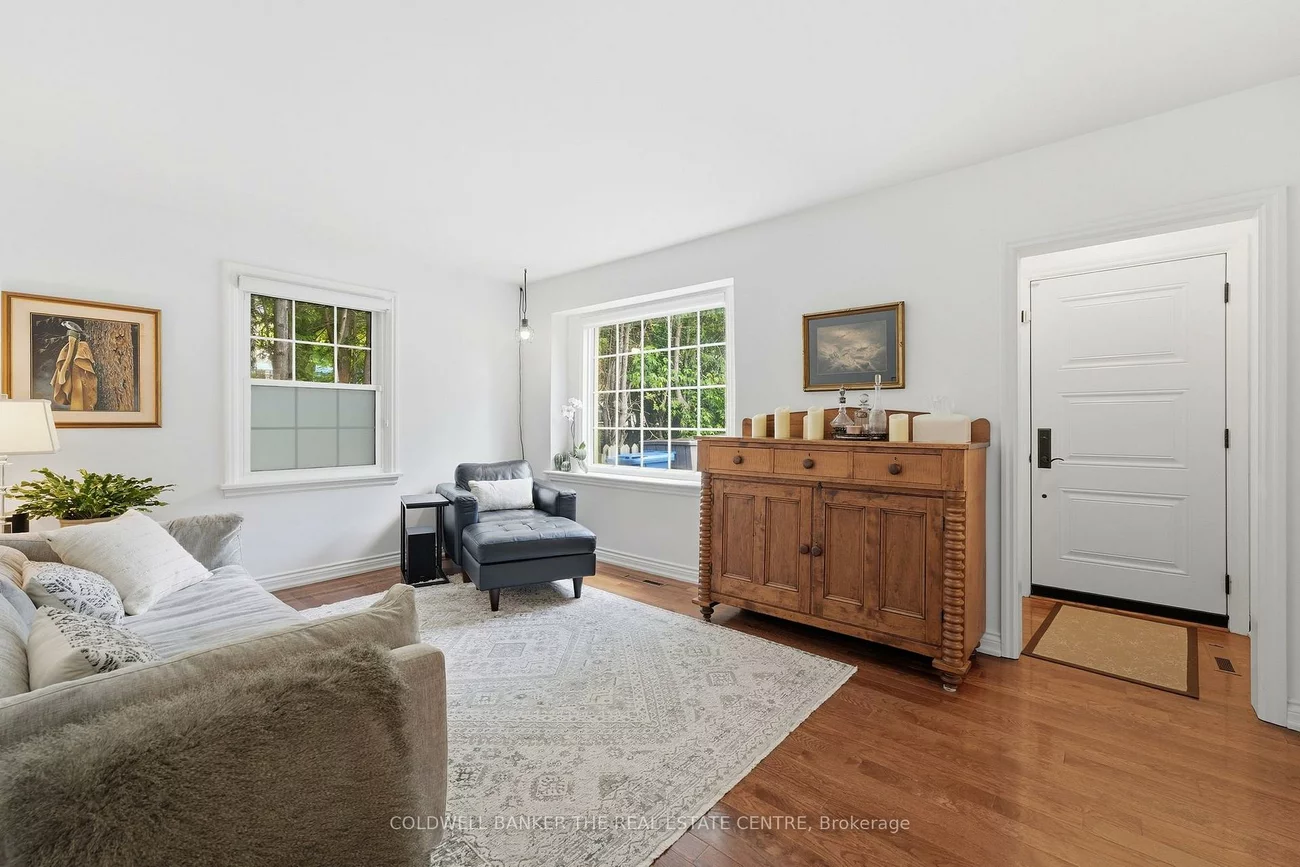 519, College, Central Newmarket, Newmarket