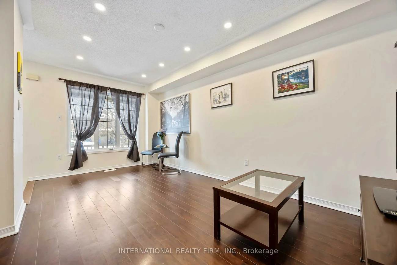 340, Flagstone, Woodland Hill, Newmarket