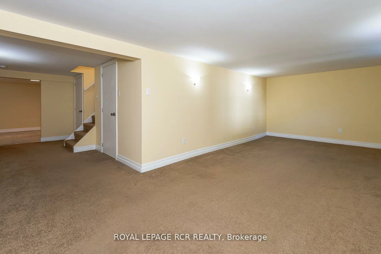 16948, Bayview, Central Newmarket, Newmarket